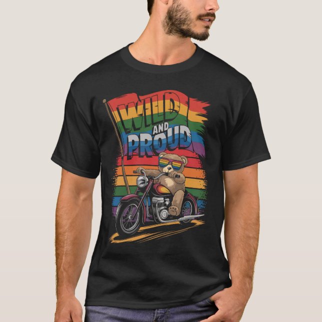 Camiseta Urso de Teddy LGBTQ em Moto com bandeira arco-íris (Frente)