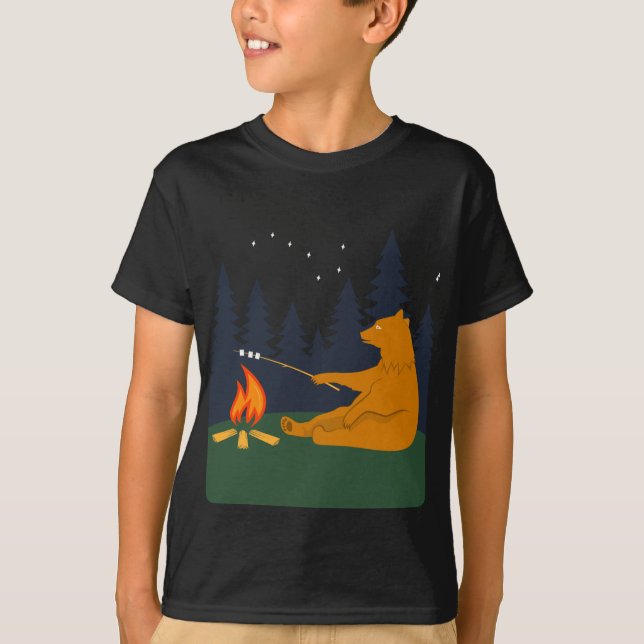 Camiseta Urso Engraçado Fazendo Marshmallow Sobre Campfire (Frente)
