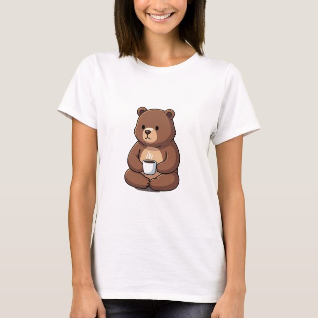 Camiseta Urso Marrom Fofo Sentado com uma Caneca de Café Fu (Frente)