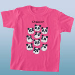Camiseta Urso Panda Bonito<br><div class="desc">Ursos panda divertidos para fazer qualquer sorriso de amante de os animais com espírito de conservação. Arte original de Nic Squirrell.</div>