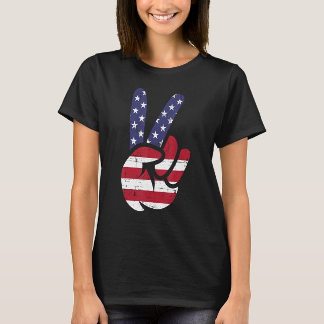 Camiseta US American Flag and Patriotic Peace Sign of Hand (Frente)