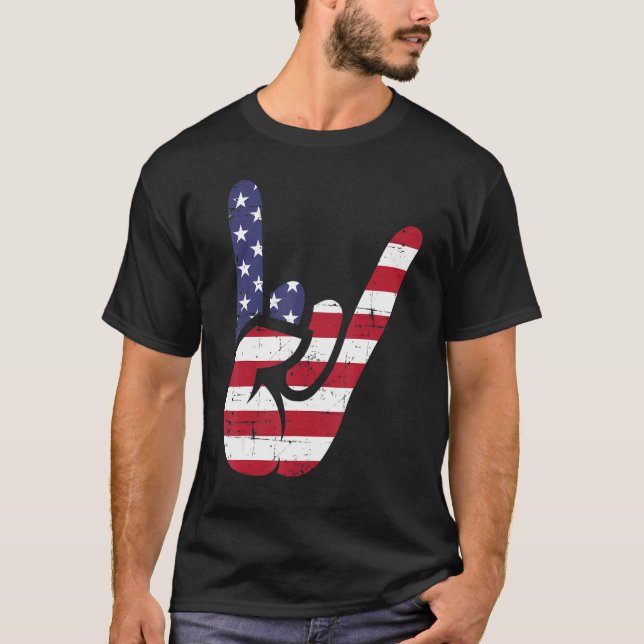 Camiseta US American Flag and Patriotic Rock Sign of Hand (Frente)
