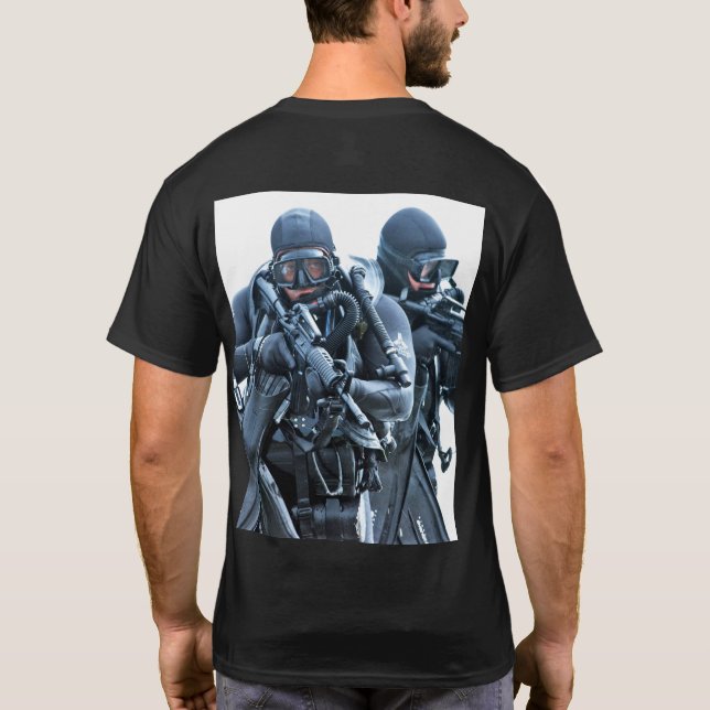 Camiseta US COMBAT SQUAD - Oportunidades Especiais dos EUA (Verso)