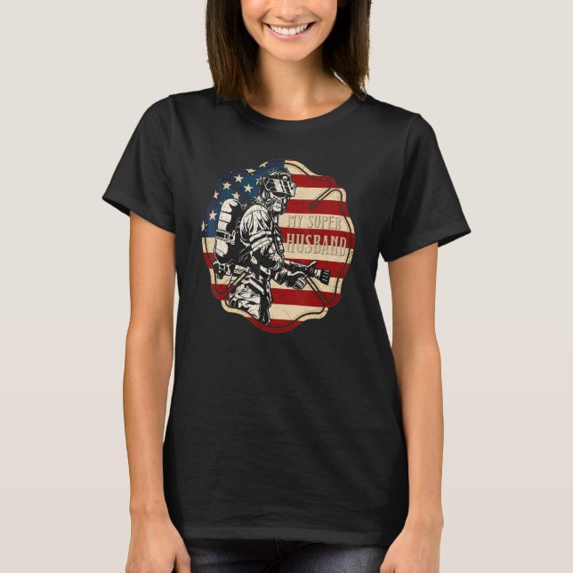 Camiseta US Flag Fire Department Proud Of My Firefighter Hu (Frente)