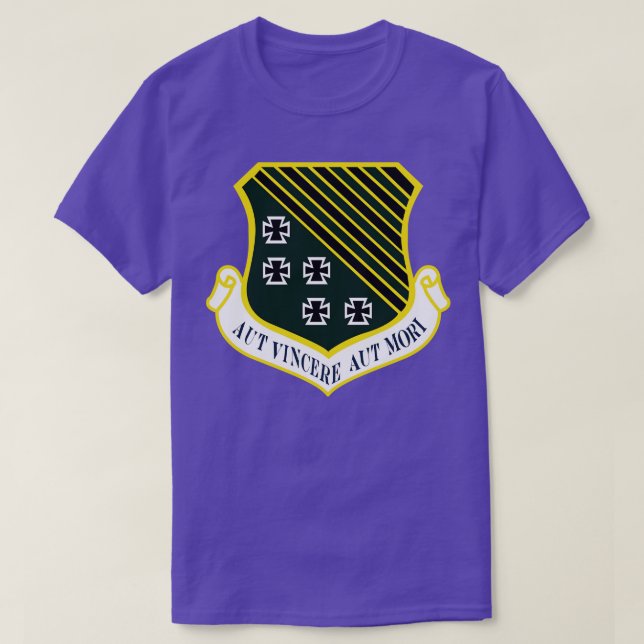 Camiseta USAF 11 rua-Voo Wing Aut Vincere Aut Mori (Frente do Design)