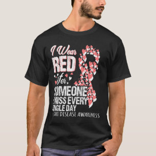 Camiseta Use Vermelho Por Alguém Que Eu Sinto Saudade Todos