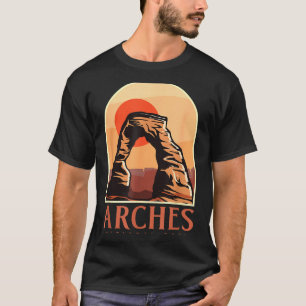 Camiseta Utah vintage retrô caminhada acampamento arcos nac