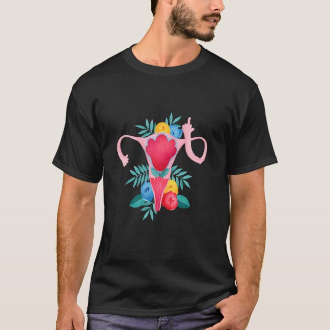 Camiseta Uterus Mostra Feminismo de Dedos Médios 2 (Frente)