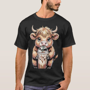 Camiseta Vaca Alta Bonita Bebendo Café com Leite Gelado & E