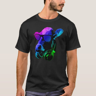 Camiseta Vaca Com Óculos De Sol E Fones de ouvido