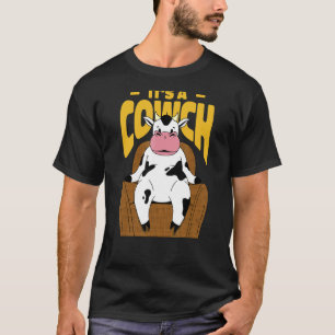 Camiseta Vaca Sentada Em Um Sofá Ao Lado Citação Que Diz É