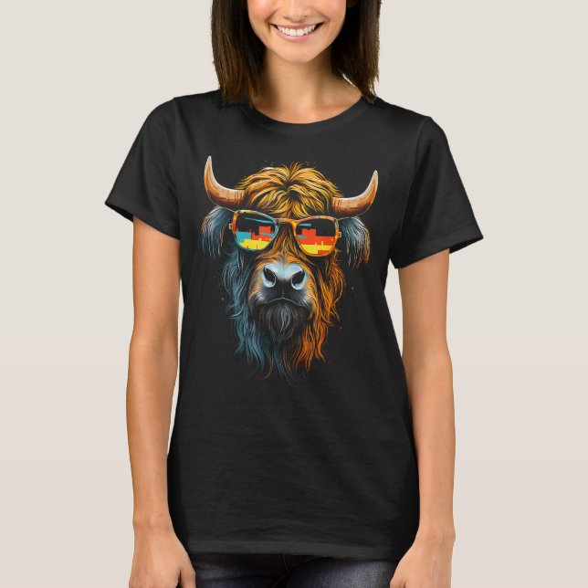 Camiseta Vaca Terrestre Escocesa Com Óculos De Sol Retro Vi (Frente)