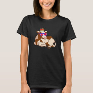 Camiseta Vaca Usando Óculos de Sol e Coroa Bandeira da Ingl
