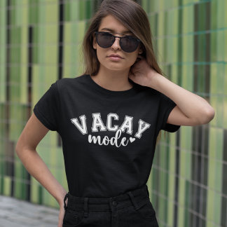 Camiseta Vacay Mode Modern White Tipography