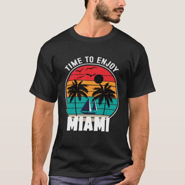 Camiseta Vacay Mode Time To Enjoy Miami Retro (Frente)