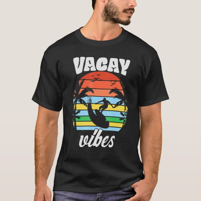 Camiseta Vacay Vibes Retro Beach Vaces Summer Quote Men (Frente)