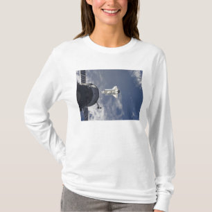 Camiseta Vaivém espacial Atlantis e uma nave espacial do
