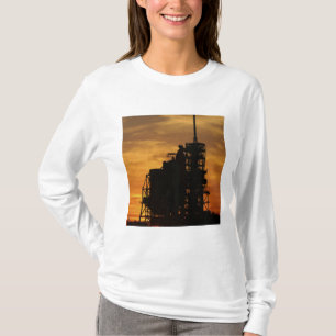 Camiseta Vaivém espacial Atlantis na plataforma de