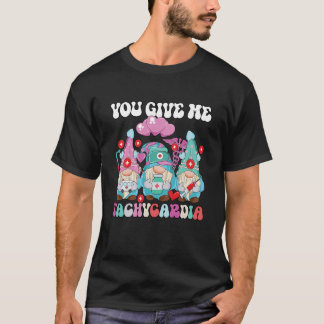Camiseta Valentine ICU Nurse Gnomes You Give Me Tachycardia