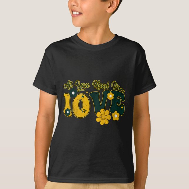 Camiseta Valentine's Day All You Need Is 10ve Love Funny Me (Frente)