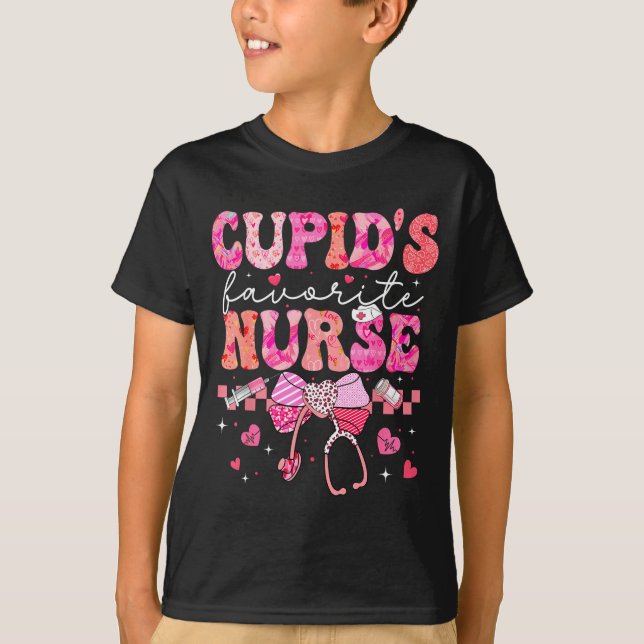 Camiseta Valentines Day Cud’s Favorite Nurse Heart Girl Wom (Frente)