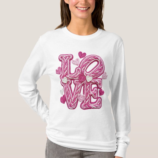 Camiseta Valentine's Faux Latch Hook - Love (Frente)