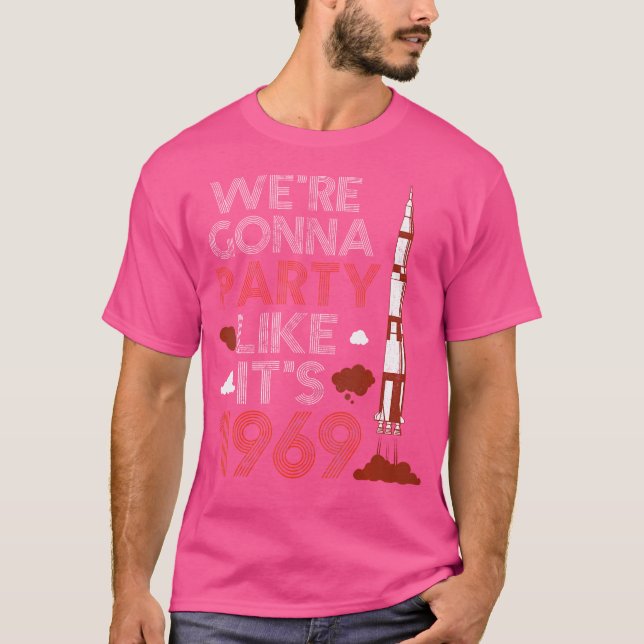 Camiseta Vamos Festejar Como Se Fosse o Pouso na Lua de 196 (Frente)
