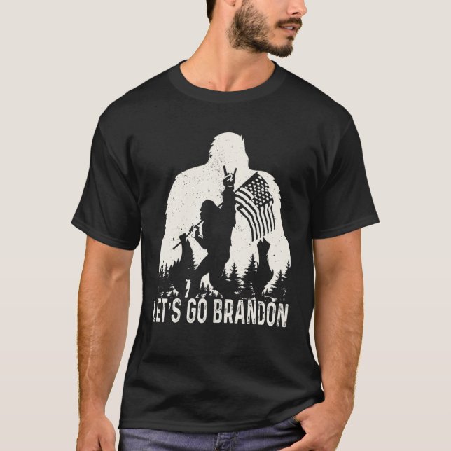 Camiseta Vamos Go Brandon Camping Bigfoot Rock E Roll US (Frente)