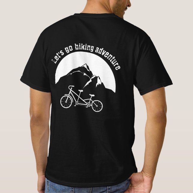 Camiseta Vamos vai andar de bicicleta, homens negros e bran (Verso)