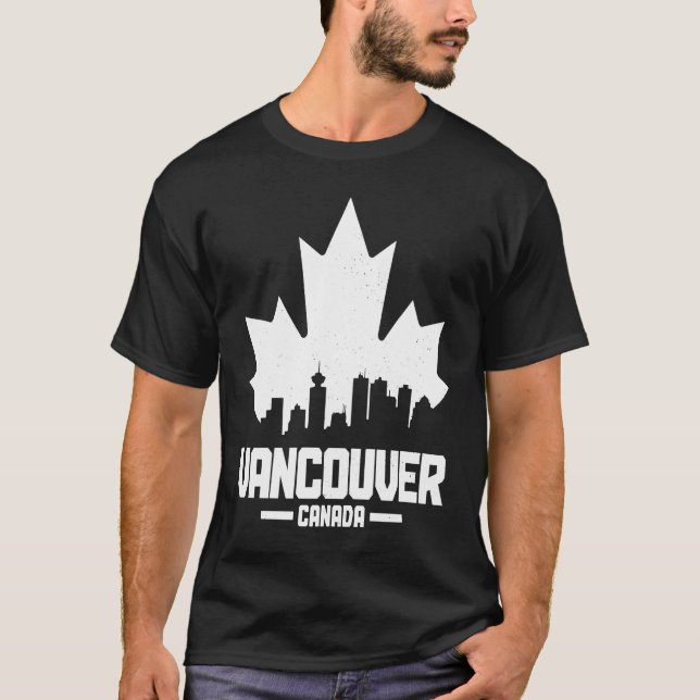 Camiseta Vancouver BC Canada Maple Leaf Canadian Flag Skyli (Frente)