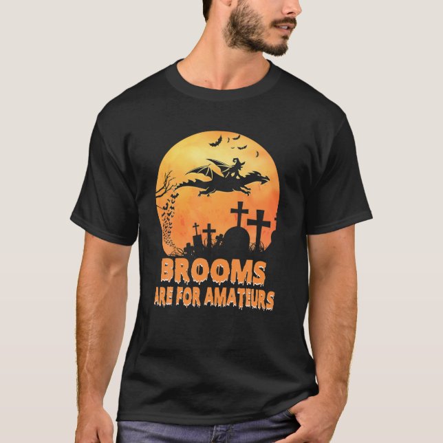 Camiseta Vassouras São Para Amatadores Bruxas Andando Dragã (Frente)