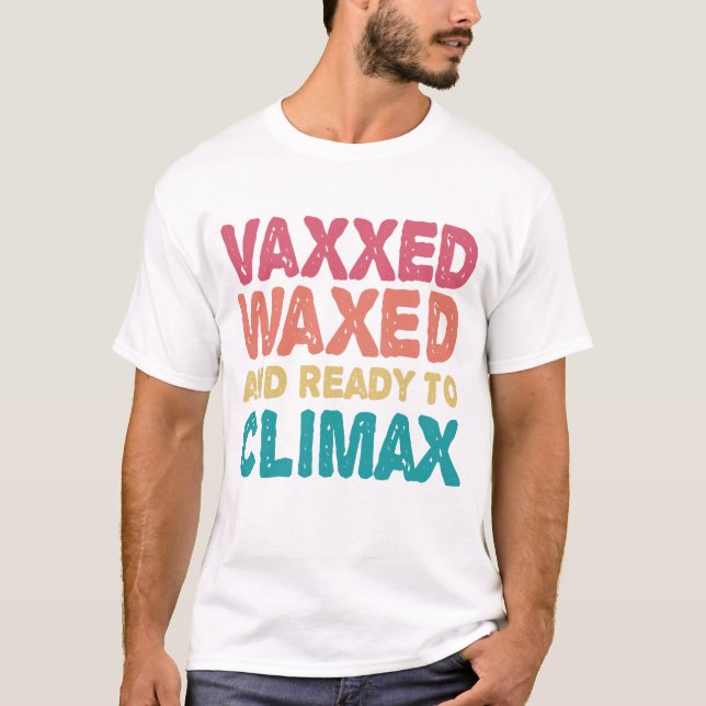 Camiseta Vaxxxxedo Com Cerveja E Prontos Para Sofrer Engraç (Frente)