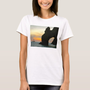Camiseta Veleiro tradicional no por do sol, arcos da rocha