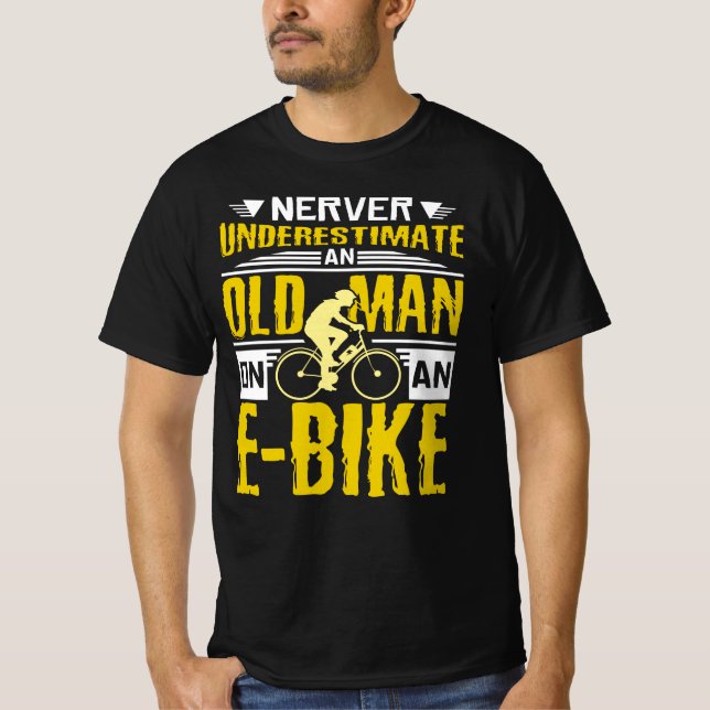 Camiseta Velho na bicicleta E (Frente)