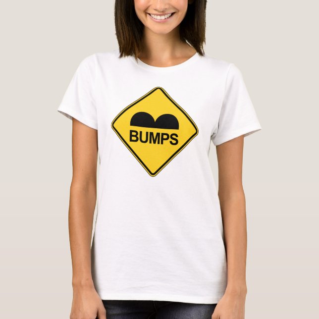 Camiseta Velocidade de Precaução Bumps Sinal de Tráfego Eng (Frente)