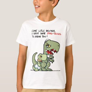 Camiseta Vem o irmão mais novo, mim tem alguns Dino-truques