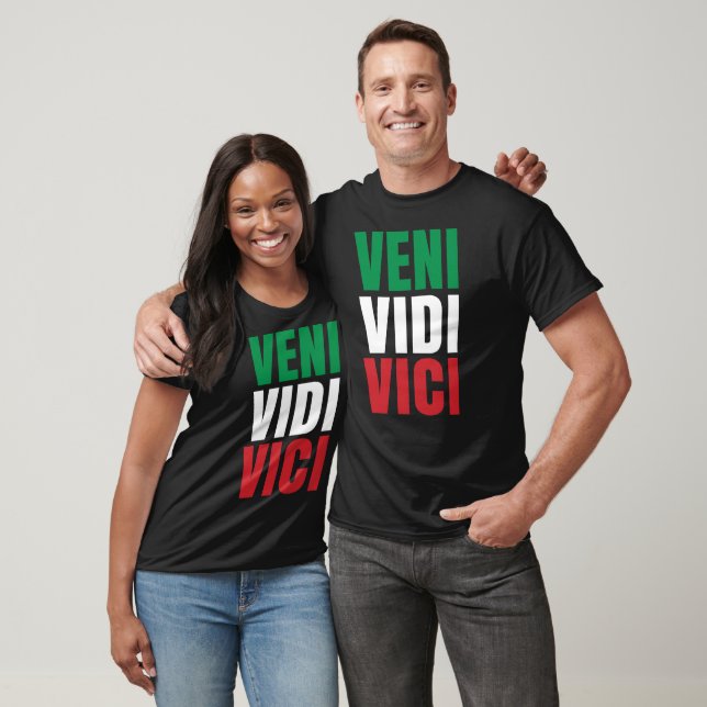 Camiseta Veni Vidi Vici - preta - estampa média - ZOO