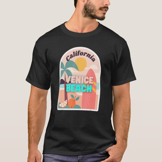 Camiseta Venice Beach Pastel Colors Palm Trees Sun & Surfin (Frente)