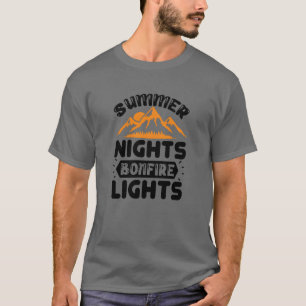 Camiseta Verão está ao redor da vida de acampamento da fogu