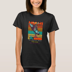 Camiseta Verão Legal Miami FL. Ilustração de Aventura de Ro