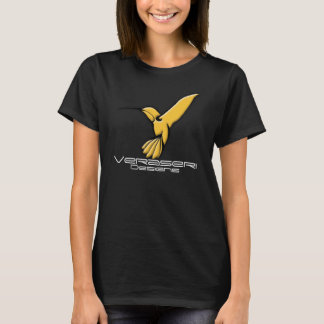 Camiseta Veraseri projeta o preto das mulheres. T-shirt