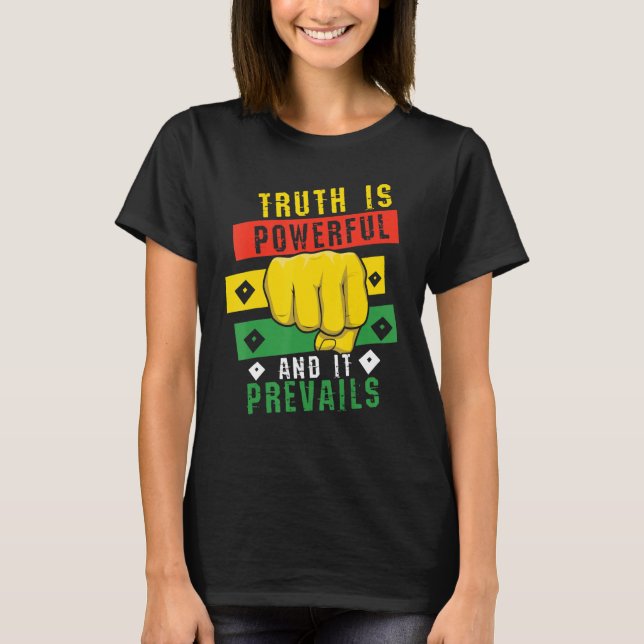 Camiseta Verdade: Poderoso Punho Negro Prevalece, Orgulho P (Frente)