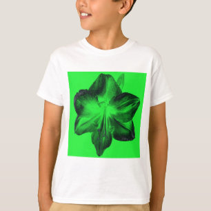 Camiseta Verde Escuro sobre o Amaryllis Verde Claro