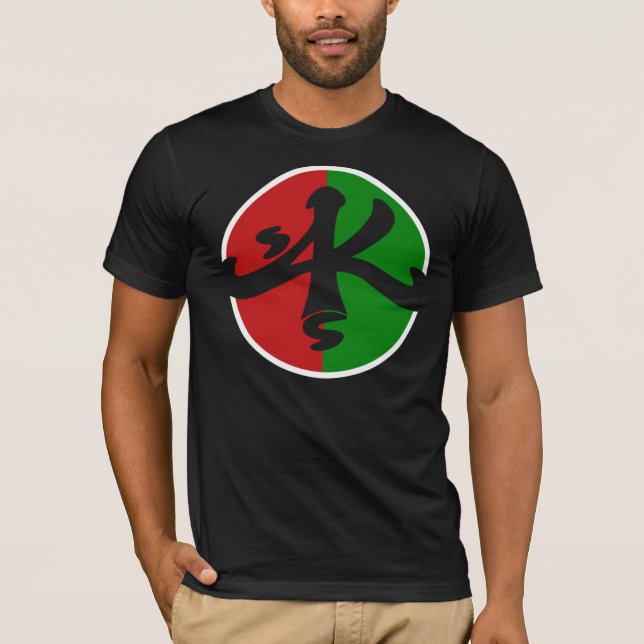 Camiseta Verde preto branco vermelho de AK (Frente)