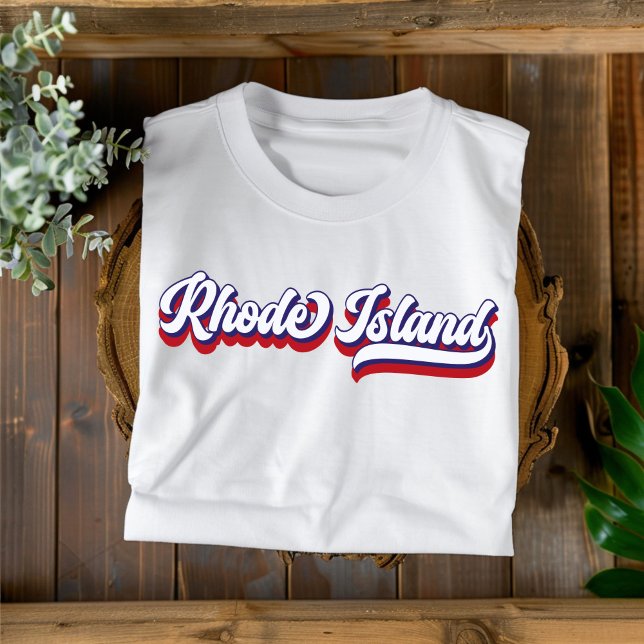 Camiseta Vermelha Rhode Island Red White e Blue Vi (Criador carregado)