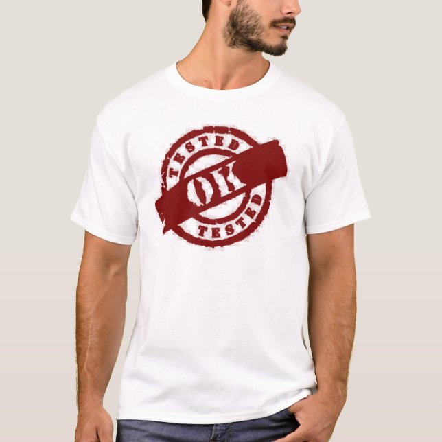 Camiseta vermelho aprovado testado selo (Frente)