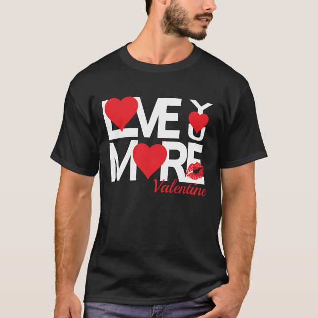 Camiseta Vermelho e branco te amam mais preto (Frente)