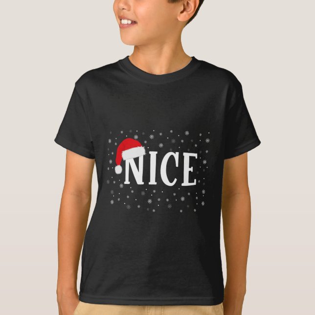 Camiseta Vestígios De Casal De Natal Que Correspondem Basta (Frente)