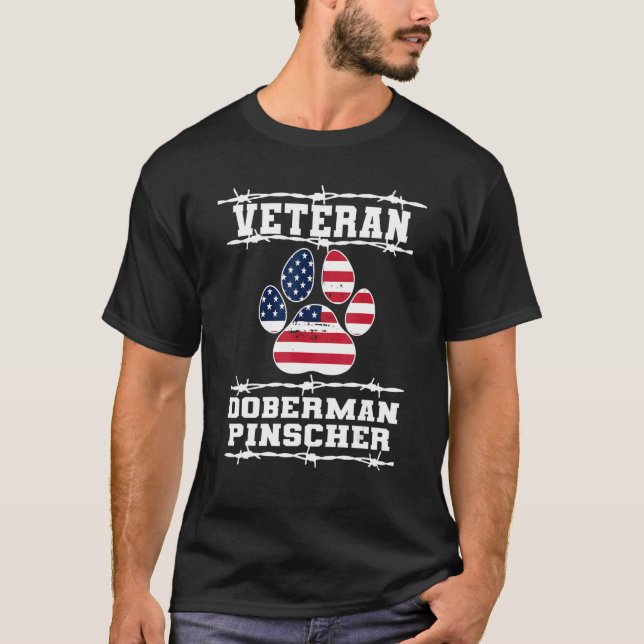 Camiseta Veteran Doberman Pinscher Retigação de Cão (Frente)