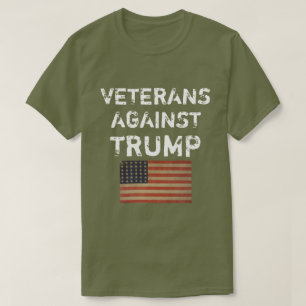 Camiseta Veteranos Contra Trump T-Shirt